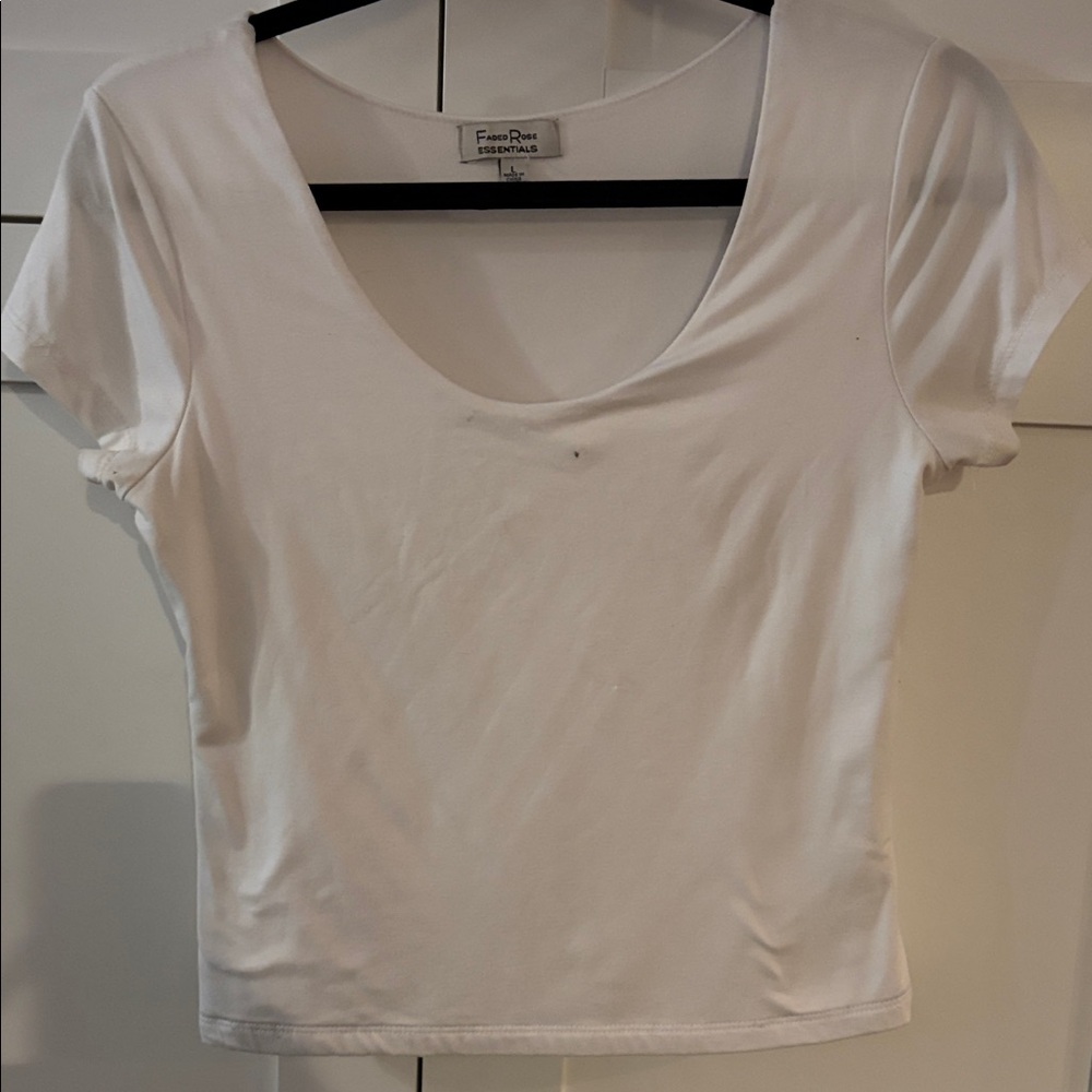 Elegant White Scoop Neck Crop Top